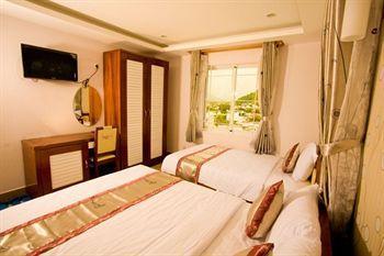 Ngoc Hong Hotel Нячанг Экстерьер фото